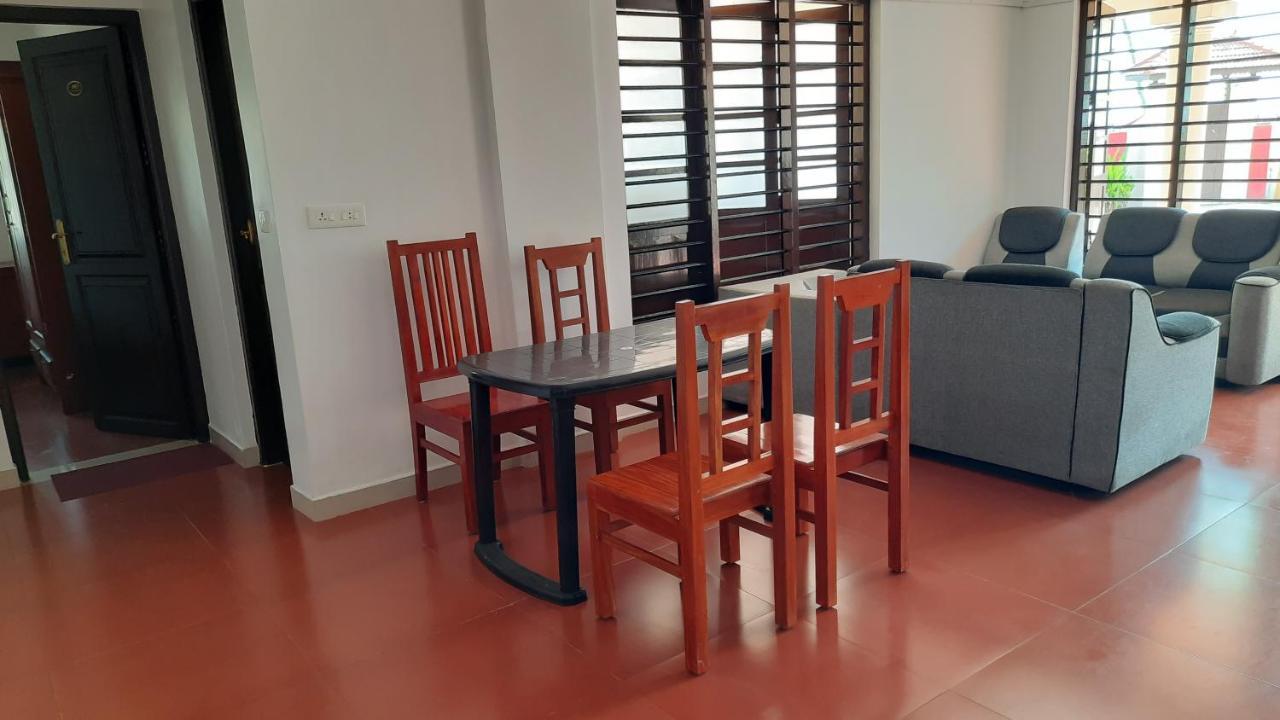 Poovar Sea View Rooms And Boating Family & Couple Only Kültér fotó