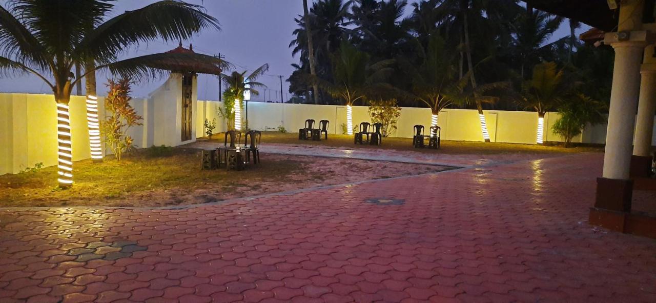 Poovar Sea View Rooms And Boating Family & Couple Only Kültér fotó